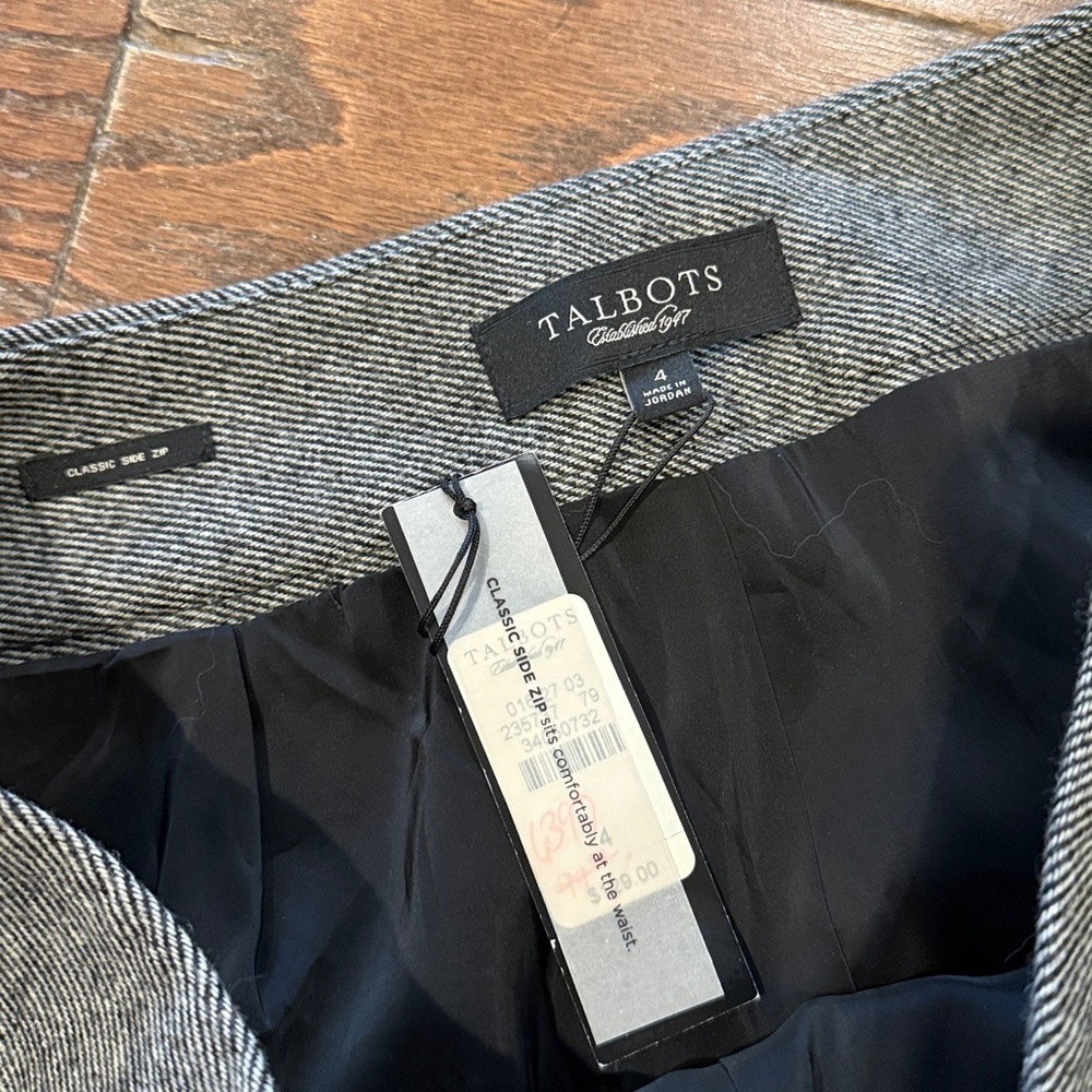 Talbots NWT classic side zip wool blend grey dress pants, size 4 - Picture 5 of 8
